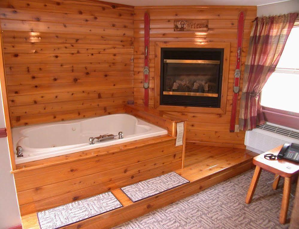 Mountaintop Lodge At Lake Naomi Pocono Pines Buitenkant foto